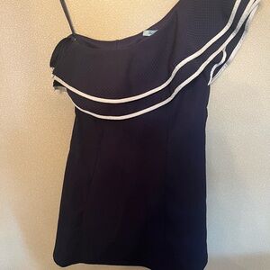 Women’s one should dress